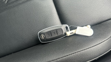 Nissan Juke 1.0 DiG-T 114 Tekna 5dr Petrol Hatchback